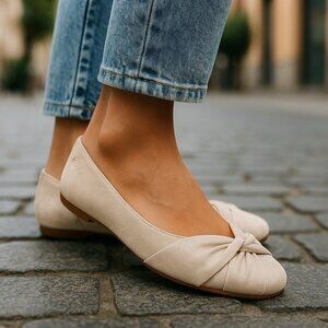 *BORN Ballet Flat Womens Size 6.5 Ivory Metallic Leather Casual Comfort Shoe